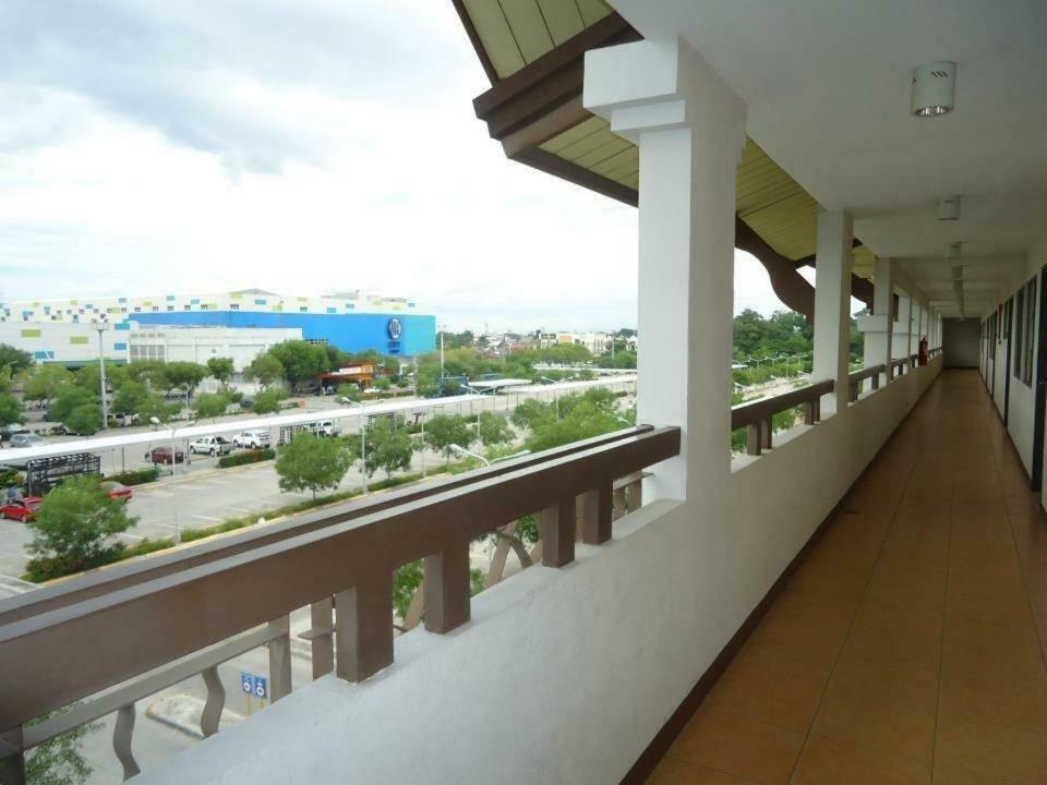 Alles One Oasis Condo Davao Near Sm Mall With Wifi Eksteriør billede